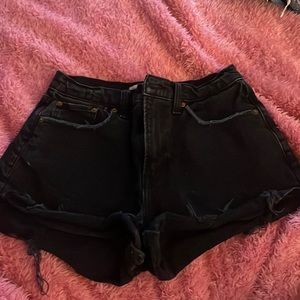 Abercrombie&Fitch, waist 27, size 4, “themom short”, high rise, black denim